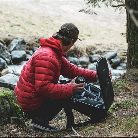 NIB Endurax Large Camera Backpack Waterproof Compatible Canon Nikon Photographer - Picture 7 of 10